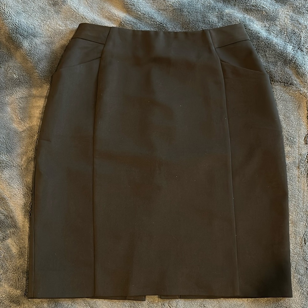 Midi black business casual skirt